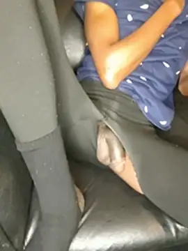 THATHAIRYTALLDUDE Webcam Show