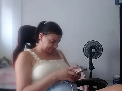 Adriana_0312 Live XXX Chat