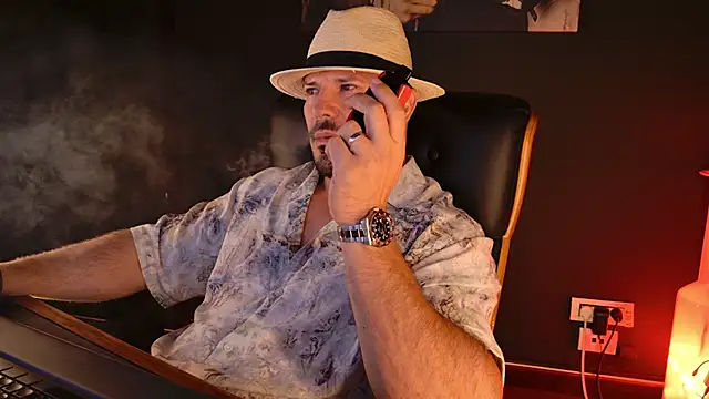 Chat +18 de AngeloEric ao vivo
