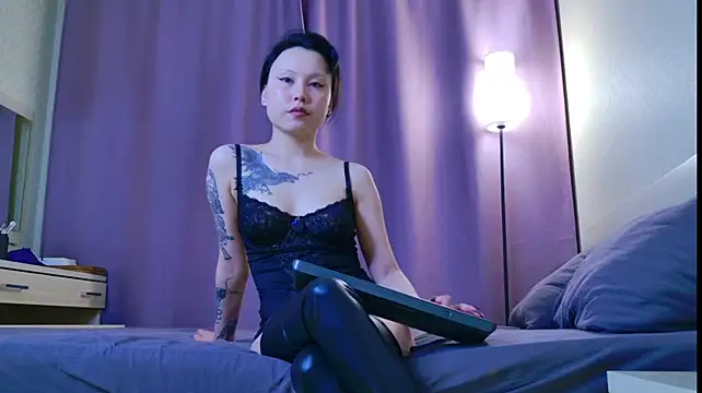 PurpleD1va 即時 XXX 聊天