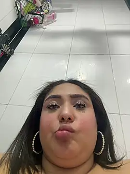 Selenee23's Webcam Show