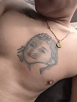Tiger_cryad 라이브 XXX 채팅
