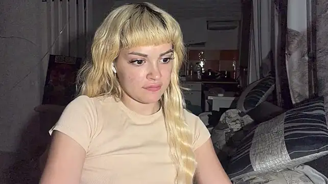دردشة MagalyEssinger الجنسية المباشرة