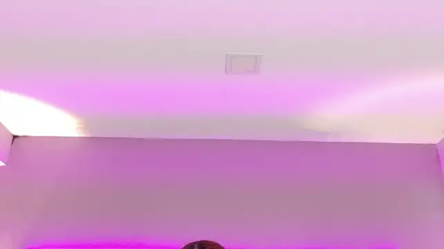 دردشة LolaGray__ الجنسية المباشرة