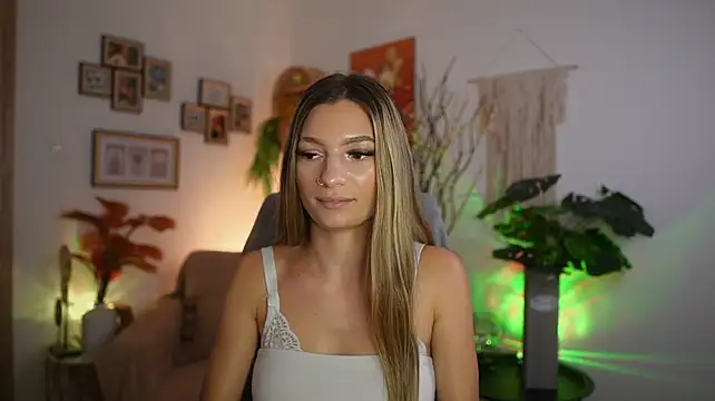 Anna_Brie Chat XXX live