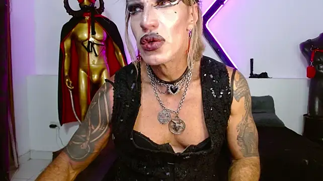 LILITHMADAME – Naživo XXX chat