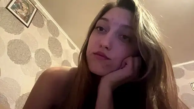 AdalineHockenbury's Live XXX Chat