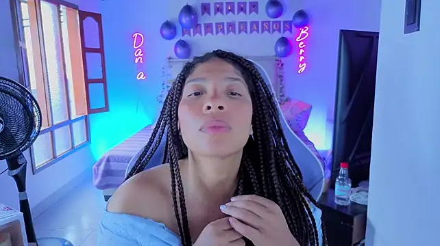 DannaBerry – Naživo XXX chat