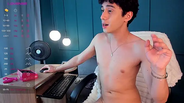 Milan_saint Live XXX-Chat