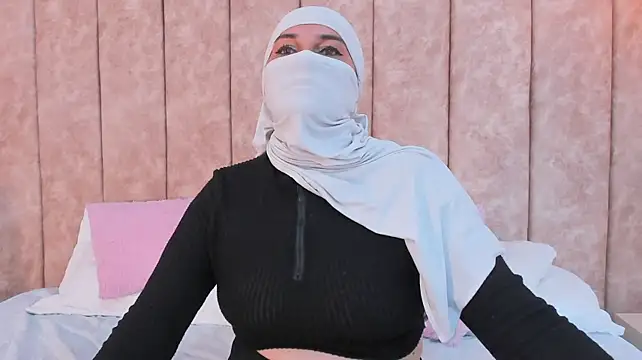 nuraadhara's Webcam Show