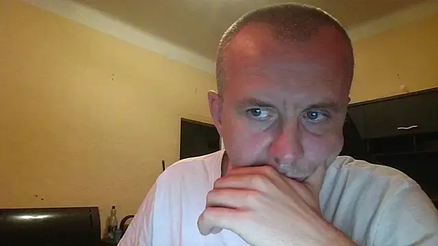 Živý XXX chat MrWhitePL