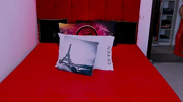 EvelynPorshe's Live XXX Chat
