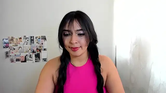 Chat +18 de Conie_Squirtt ao vivo