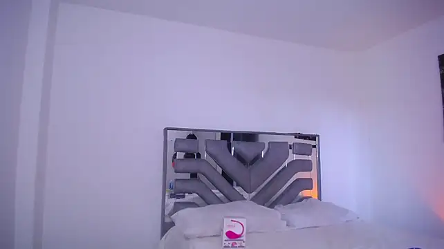 Jyansexy___555 webcam show