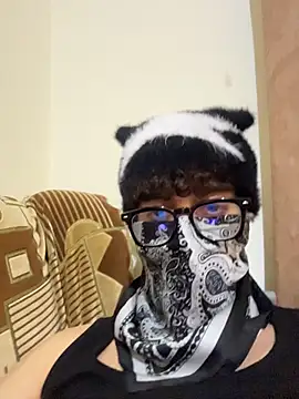 Hz1Tr webkamerás műsora