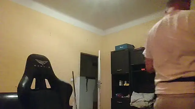 MrWhitePL webkamerás műsora
