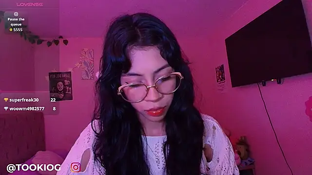 TOOKIOG_ XXX чат на живо