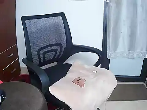 Minh-Tri_2K Chat XXX live
