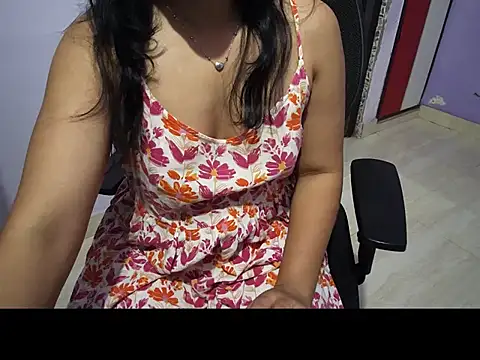 BabyNaina – Naživo XXX chat