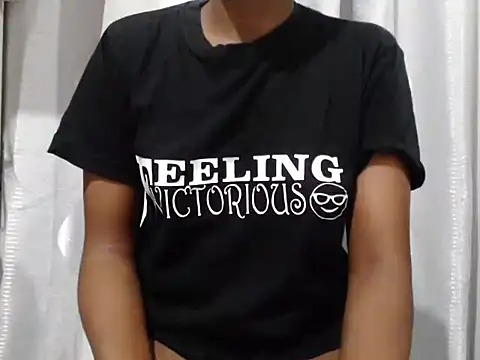 black___ghodess Adlı Modelin Canlı XXX Sohbeti