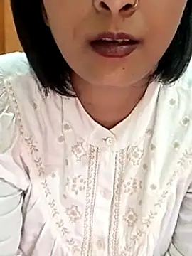 Živý XXX chat Queen_Kushi4