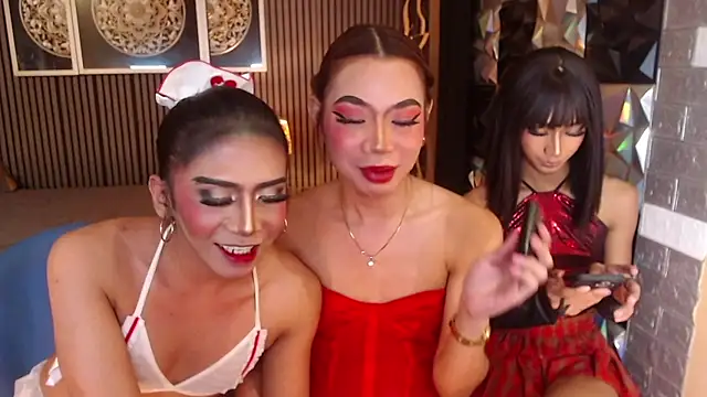 AudreyMilesTransのライブXXXチャット