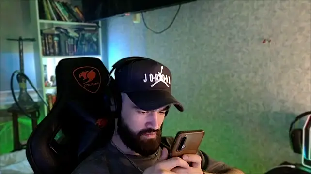 Živý XXX chat _Serious_Man