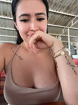Czat XXX na żywo – Sara_fun