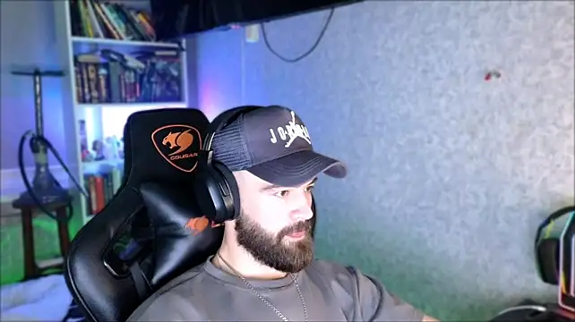 Chatroom XXX en direct de _Serious_Man