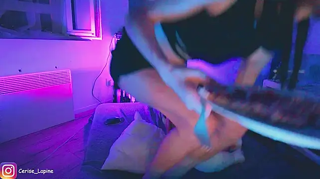 Chat +18 de CeriseLapine ao vivo