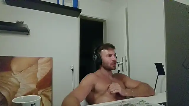 alpha-hunk Chat XXX live