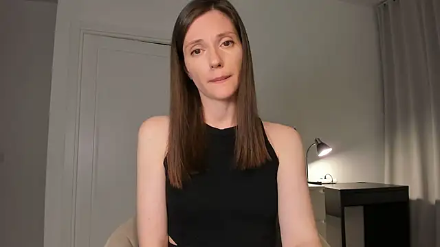 Shine__Anna – Naživo XXX chat