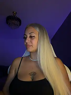 AlmaBby Live XXX-Chat