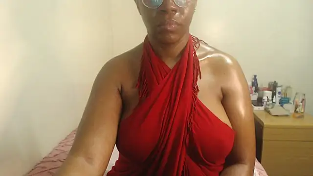 EmeraldDreams' Live XXX Chat