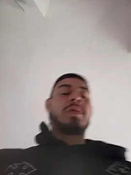 Taylor_DiamondBoy élő XXX-chatje