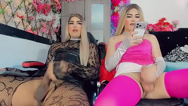 Thiara_veky_ Webcam show