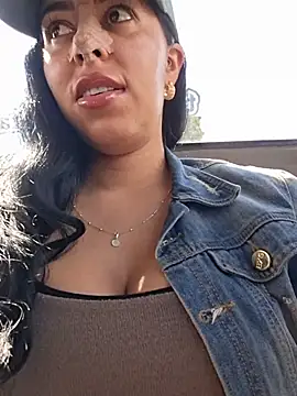 Luianna Live XXX Chat