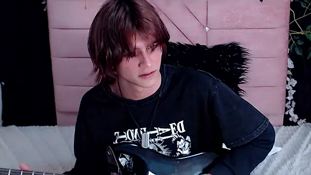 oli_dusk Chat XXX live