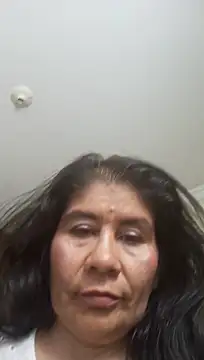 kiraGeiner Chat XXX in diretta