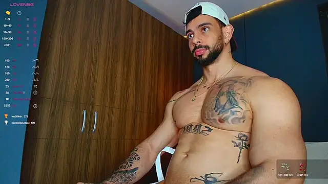 massimo_visconti's Live XXX Chat