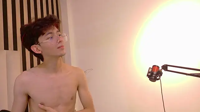 Twink_Sebas7 Pertunjukan Webcam