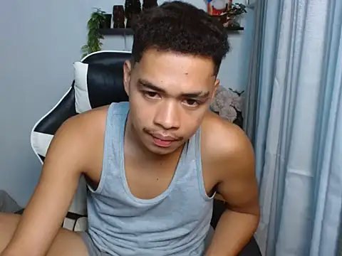 Chat XXX en directo de curlyasian_njxx