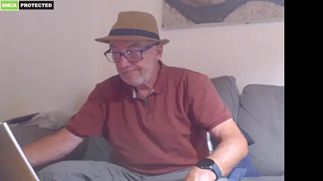 bluedae1 Show in webcam