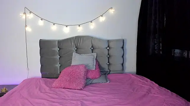 MarieLatex Adlı Modelin Canlı XXX Sohbeti