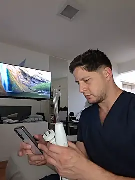 mr_almo Chat XXX live