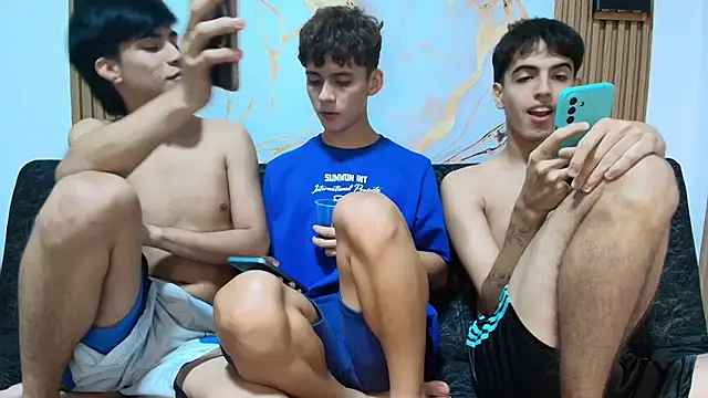แชท XXX สดของ willy_sexxx18