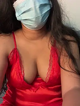 Sexyqueenameliya Adlı Modelin Canlı XXX Sohbeti