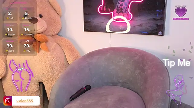 SofiaInk Adlı Modelin Canlı XXX Sohbeti