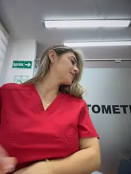 Chat +18 de alicee16 ao vivo