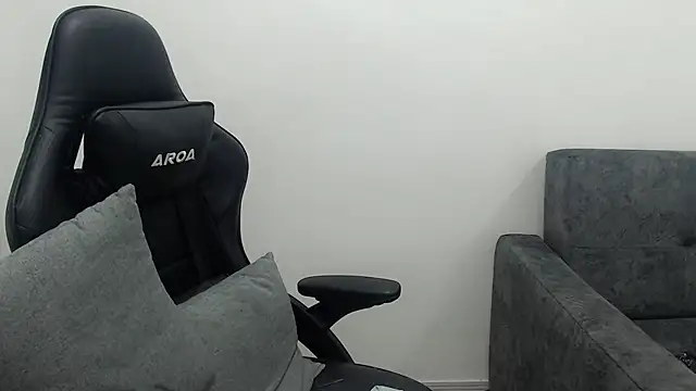 צ'אט XXX בשידור חי של Leylafourniert